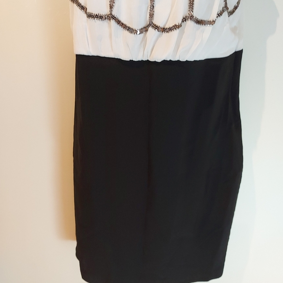❣️Ladies sequin white/black dress size XL (#308) - Picture 3 of 12